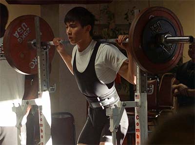 Nut Suwanchote competing in the squat at the 2015 USAPL Washington State Championships